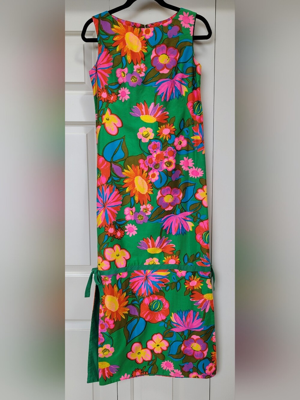Sun Fashions Of Hawaii (Honolulu) Full Length Sleeveless Hawaiian Dress